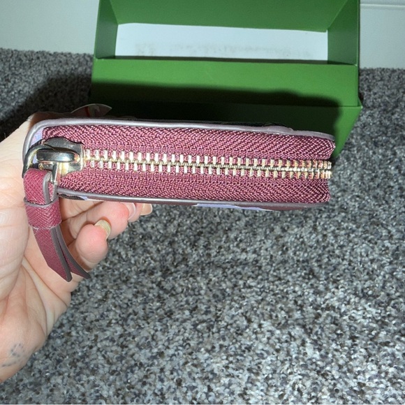 Kate Spade floral zip around wallet - Picture 8 of 15